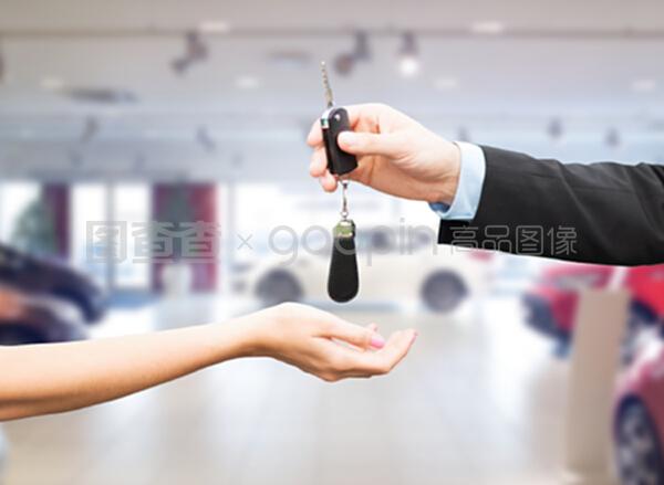 汽車銷售 以鑰匙開啟信任，以服務(wù)關(guān)閉交易